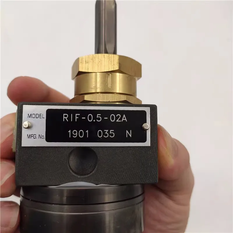 Внесени шестеренный помпа RIF-0.5-02A електростатичен распылительный помпа RIF-1.5-02A дисков дозиращият помпа