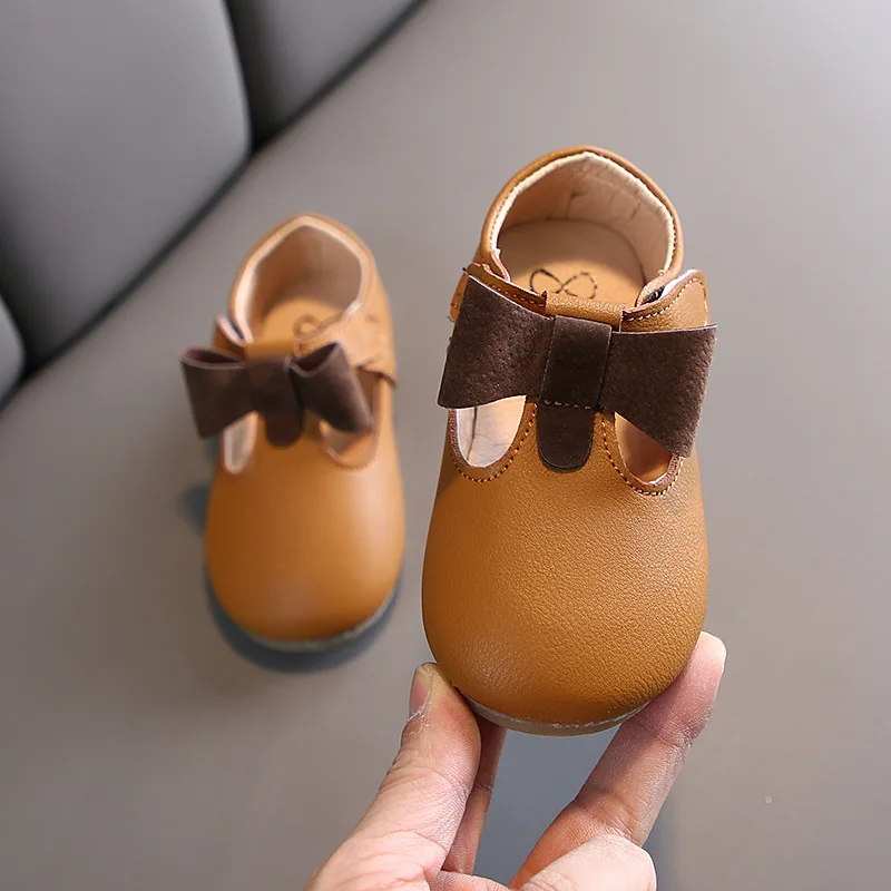 Пролет-есен нова кожена обувки Принцеси за момичета с малките си пръсти за детски отдих, Нескользящая удобна малка кожена обувки