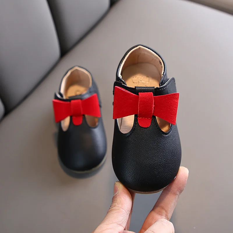 Пролет-есен нова кожена обувки Принцеси за момичета с малките си пръсти за детски отдих, Нескользящая удобна малка кожена обувки